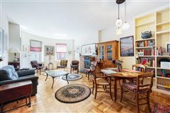 EXTRA LARGE PREWAR CONDO IN UPPER WEST SIDE