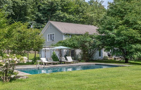 Roxbury Luxury Homes and Roxbury Luxury Real Estate | Property Search