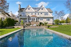 RARE CUSTOM NANTUCKET STYLE BEACH HOME