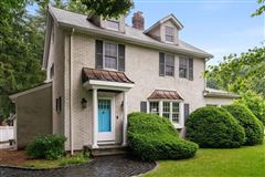 SPACIOUS COLONIAL IN BEAUTIFUL FAMILY NEIGHBORHOOD