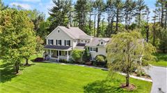 GORGEOUS ESTATE IN BEAUTIFUL NEIGHBORHOOD