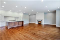 BOUTIQUE LUXURY RESIDENTIAL BUILDING