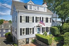 MAJESTIC HOME IN THE HEART OF OLD TOWN WITH GORGEOUS HARBOR VIEWS