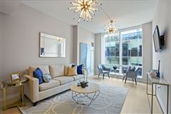 UNPARALLELED MILLENNIUM TOWER UNIT