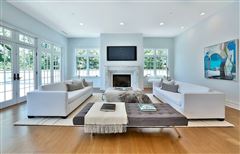 LUXURIOUS CONDO