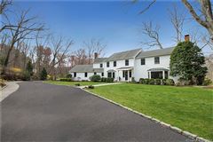 IMMACULATE AND UPDATED HOME