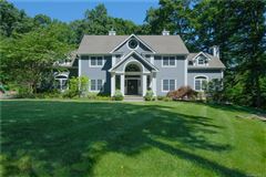STUNNING TURN-KEY COLONIAL IN PRIZED HARDSCRABBLE LAKE COMMUNITY