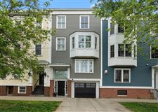 MAGAZINE WORTHY TOWNHOME