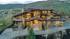 PERFECTLY POLISHED MOUNTAIN ESTATE