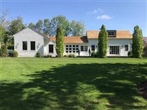 COZY AND UNIQUE TRADITIONAL BARN