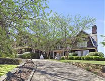 BEAUTIFULLY BUILT TRADITIONAL HOME
