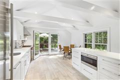 COMFORTABLE AND PRIVATE FARMHOUSE IN SOUTHAMPTON