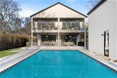 HOME IN A GREAT LOCATION