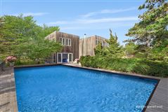 GORGEOUS HOME ON SEABREEZE LANE IN THE GANSETT DUNES