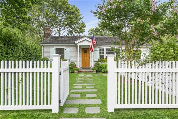 Shingled Sag Harbor Village Cottage New York Luxury Homes