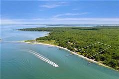ENCHANTMENT ON SHELTER ISLAND