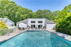 RENOVATED TURNKEY CONTEMPORARY