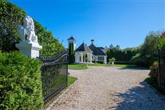 IMPECCABLE EUROPEAN STYLE VILLA