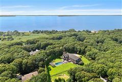 LIKE-NEW TURNKEY HOME IN ESTATE-LIKE SETTING