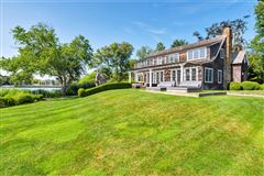 CHIC AND CRISP WATERFRONT HOME WITH STUNNING VIEWS