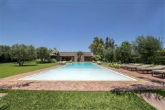 LUXURY VILLA ON A BEAUTIFUL PLOT
