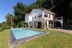BORDEAUX RIVE DROITE - HIGH-END CONTEMPORARY HOUSE