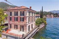 VILLA PIA - GRAND LAKEFRONT RESIDENCE