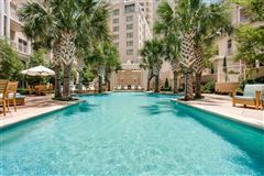 RITZ CARLTON TOWER RESIDENCE