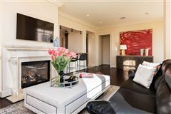 Apartment/Condo/Town