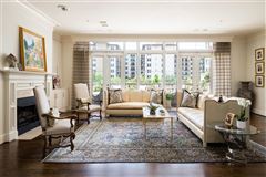 Apartment/Condo/Town