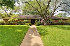 A MAGNIFICENT LUNA PARKS ESTATES PROPERTY