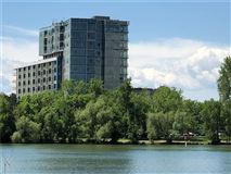 SLOAN'S LAKE PENTHOUSE UNIT
