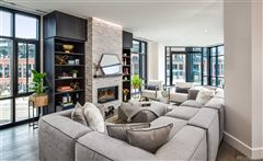 MODERN LIVING AT MCGREGOR SQUARE RESIDENCES IN LODO