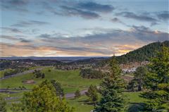 STUNNING VIEWS AND DESIGNER FINISHES