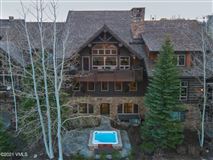 FULLY CUSTOMIZED AND METICULOUSLY CARED FOR HOME