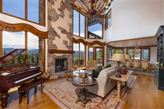 ICONIC HOME ATOP THE DIVIDE AT CORDILLERA