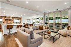 UNIQUE AND SPECTACULAR HOME IN EAST MANHATTAN BEACH