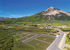 NEIGHBORHOOD RIGHT NEXT TO THE SLATE RIVER