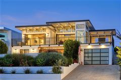 REFINED CALIFORNIA COASTAL HOME