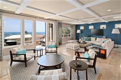 LUXURIOUS OCEAN VIEW PENTHOUSE CONDO