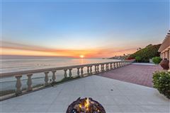TREMENDOUS OCEANFRONT OPPORTUNITY