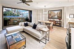 CONTEMPORARY SLICE OF PARADISE LOCATED IN BANKERS HILLS