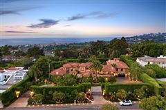 EXQUISITE MUIRLANDS TROPHY ESTATE