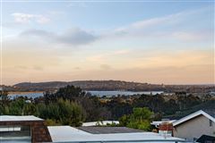 PRIVACY AND BEAUTIFUL VIEWS