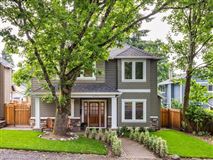 SPECTACULAR CRAFTSMAN HOME