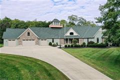 YOUR OWN PRIVATE RETREAT NESTLED ON 84 SCENIC ACRES