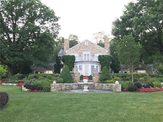 Pennsylvania Luxury Homes and Pennsylvania Luxury Real Estate