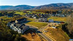 END UNIT CHESAPEAKE VILLA
