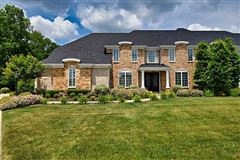 LUXURY VILLA