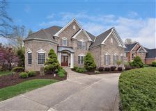 SPECTACULAR ENTERTAINER'S DREAM HOME